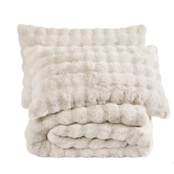 KING FRYE Classic 3-piece Faux Fur Luxury Comforter Set - Picture 3 of 7